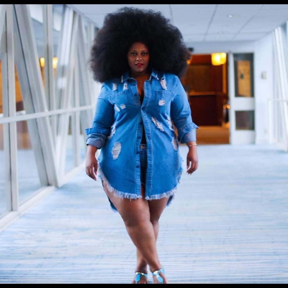 🎉🥰Host Pick🤩Plus Size Fashion Nova Demin Dress - Picture 5 of 5